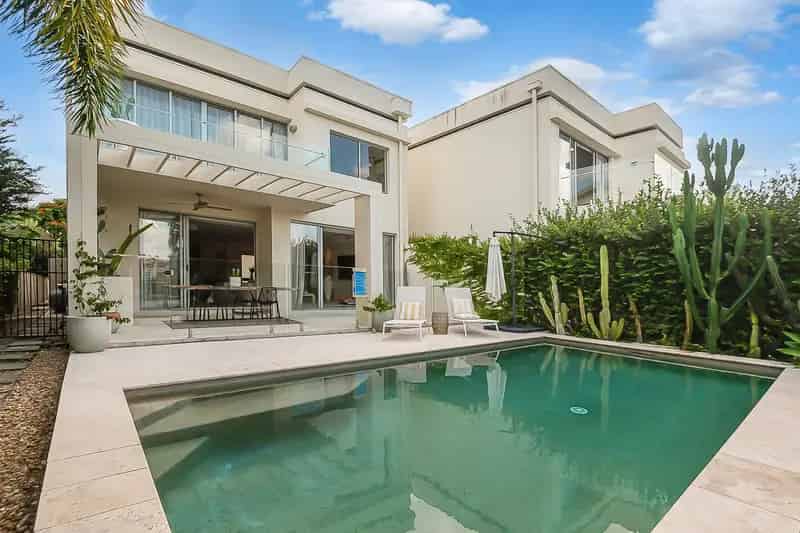 Real Estate For Sale - 14A Garden Grove - Carrara , QLD