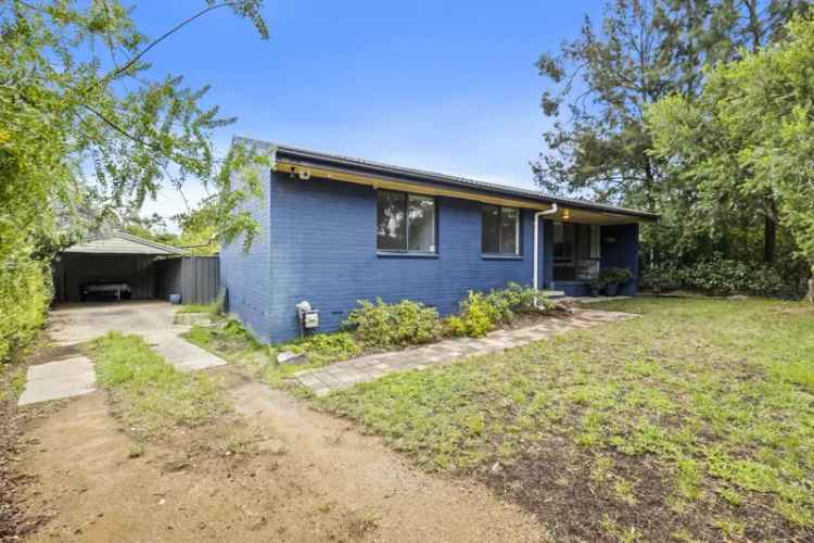 House For Sale in District of Tuggeranong, Australian Capital Territory