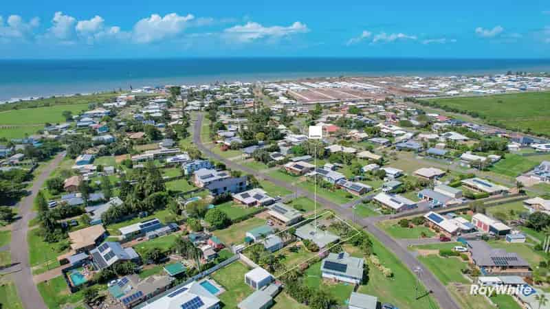 Peaceful Coastal Living in a Tightly Held Pocket - 351 Woongarra Scenic Drive, Innes Park
