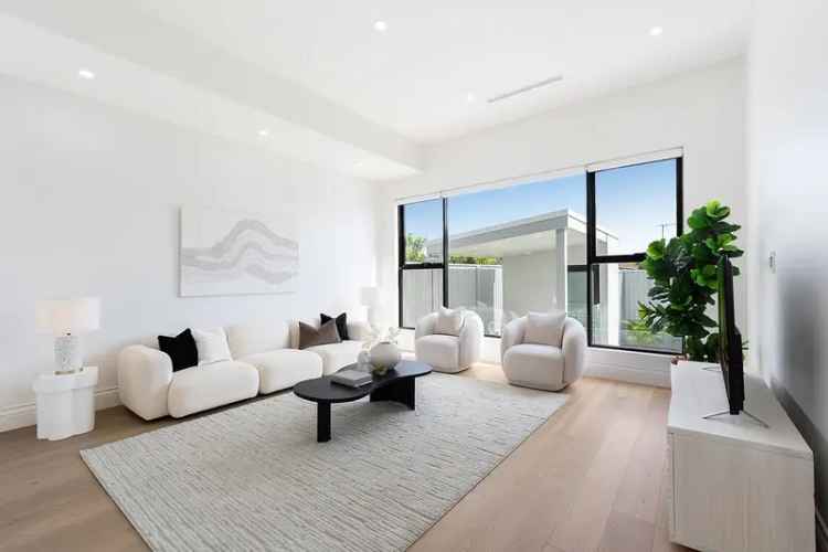 House Auction Stunning Newly Built Residence in Dulwich Hill