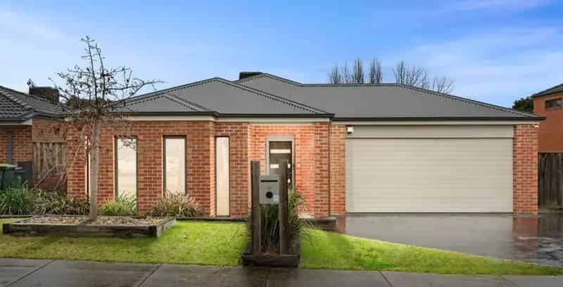 Real Estate For Sale - 25 Glass Crescent - Doreen , VIC
