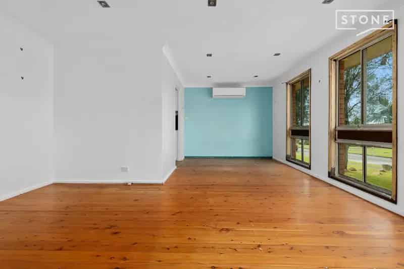 Real Estate For Sale - 32 Berwick Crescent - Maryland , NSW
