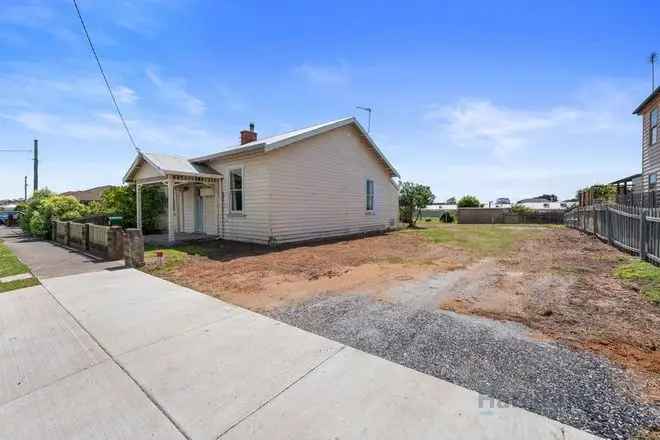 Land For Sale in Devonport, Tasmania