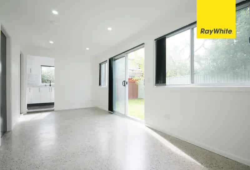 ONE BEDROOM HOME PERFECT FOR THE YOUNG COUPLE