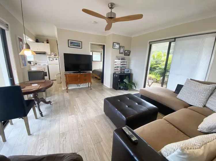 Fully Furnished Granny Flat with Stunning Views - Coffs Harbour