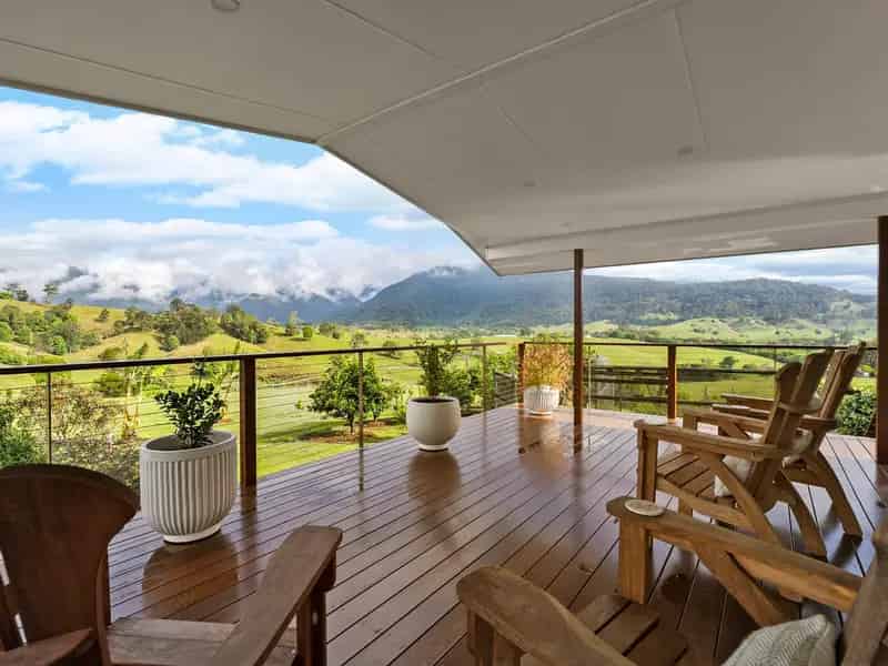 Stunning property - Has to be seen to appreciate what's on offer...