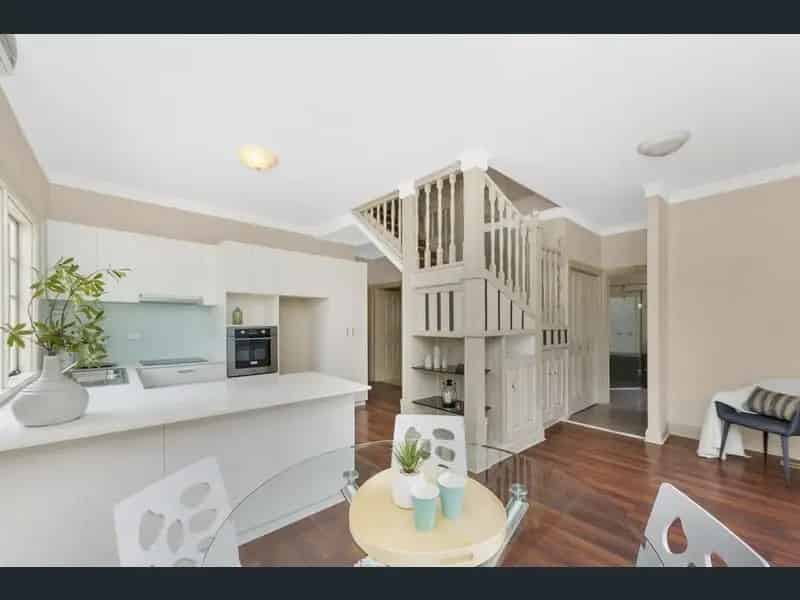Stunning Heritage Listed 3 bedroom Duplex