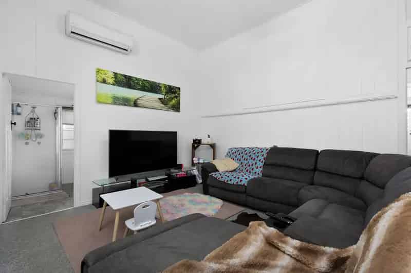 27 Bedford Street, Maryborough QLD 4650 - House For Sale