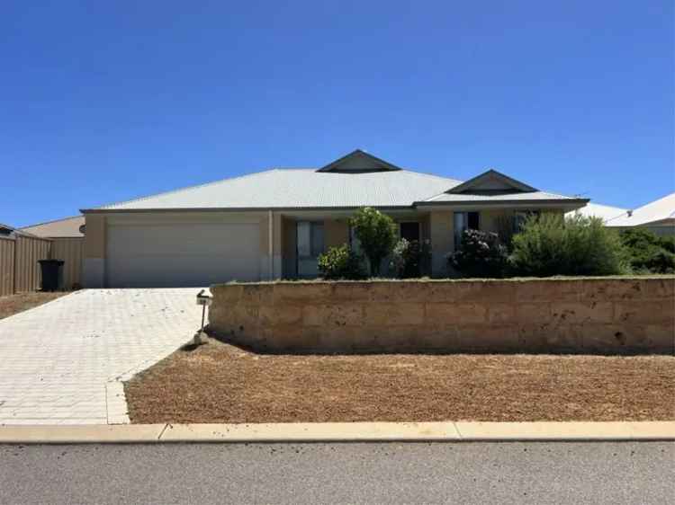 House For Sale in Geraldton, Western Australia