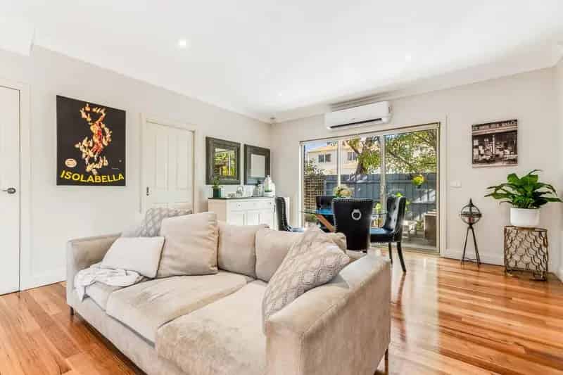 House For Sale , 61, Middle Road, Melbourne, Victoria