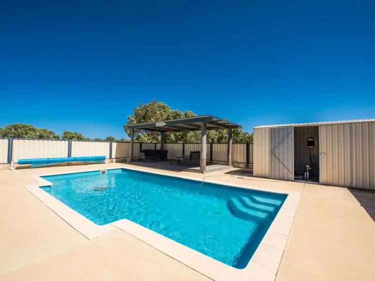 House For Sale in Geraldton, Western Australia