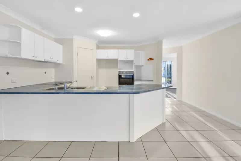 Spacious Family Friendly Home in Popular Little Mountain