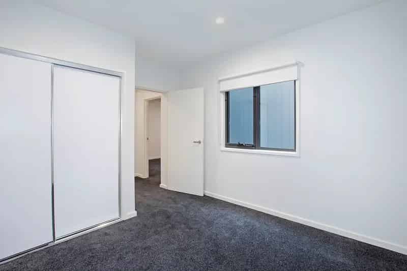 Stylish and Convenient Unit in Belmont