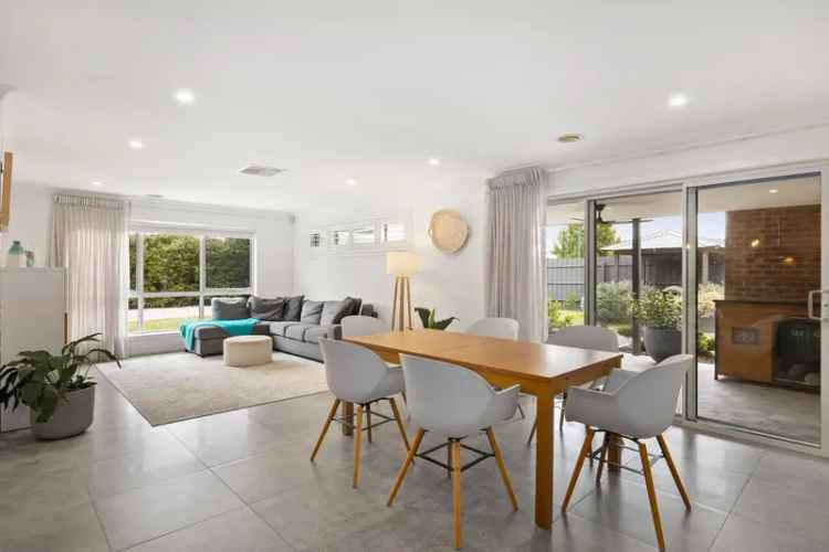 Tranquil Family Retreat in Riddells Creek