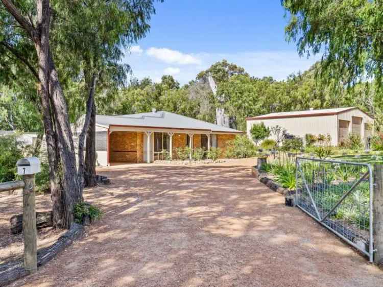 House For Sale in Shire Of Harvey, Western Australia