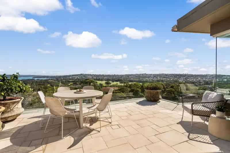 Luxurious Two-Level Penthouse With Spectacular Views And Entertaining Terraces