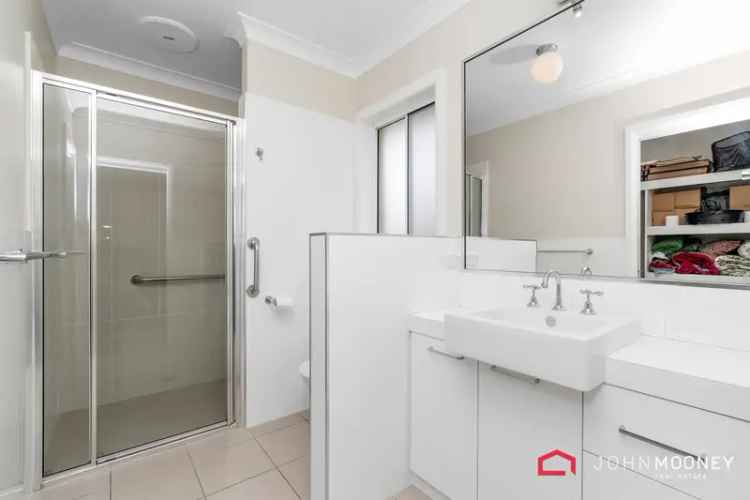 Villa For Rent in Wagga Wagga City Council, New South Wales