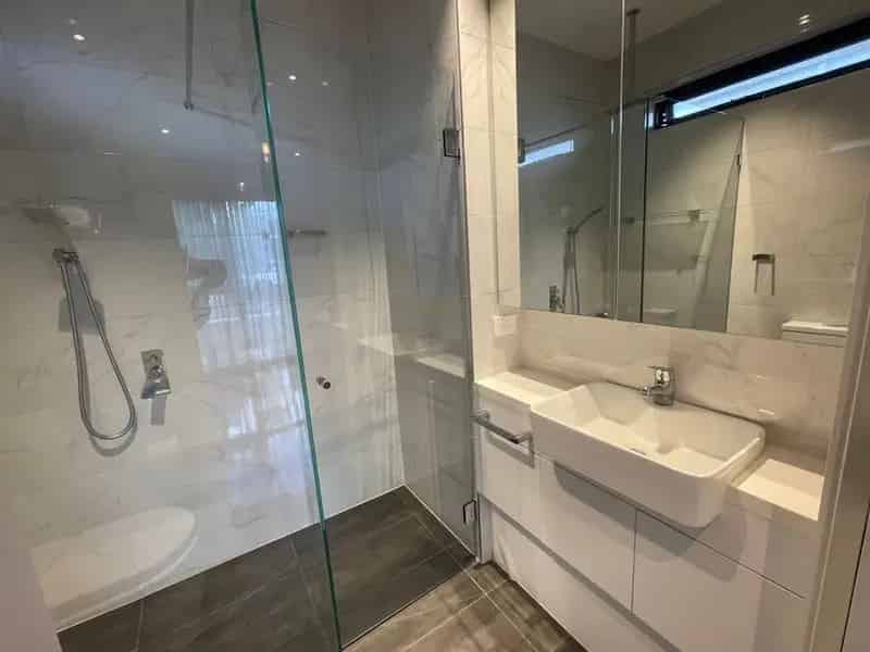 Buy house in Melbourne with 3 bedrooms and timber flooring