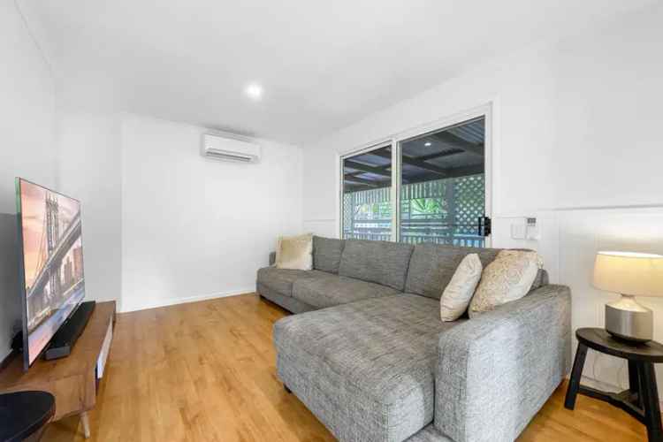 Coastal Cottage Near Yaroomba Beach Pet Friendly