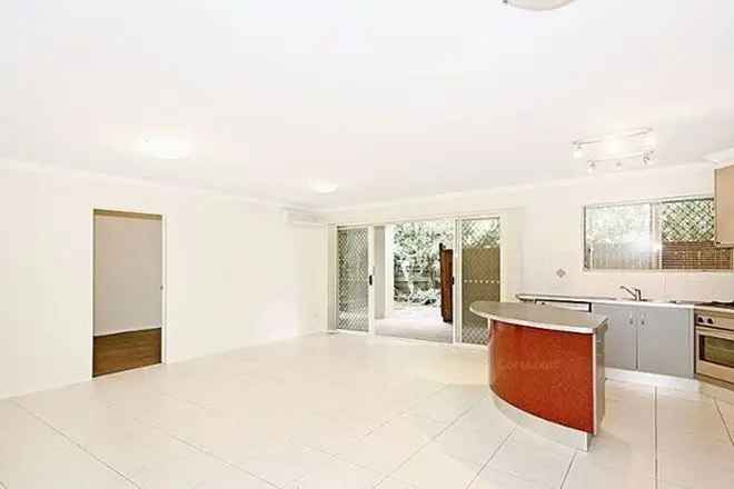 Apartment For Rent in Brisbane City, Queensland