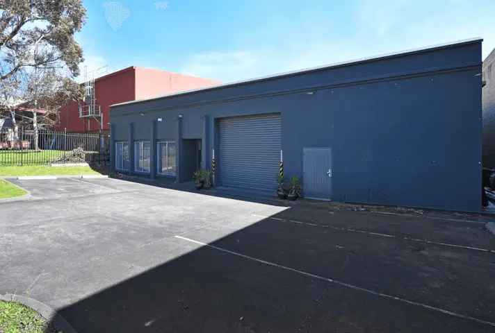 Prime Industrial Opportunity in Knxofield