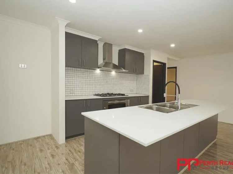 3-Bedroom House for Sale in Caversham