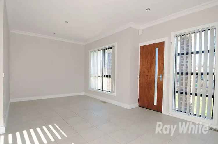 2 rooms house of 195 m² in Melbourne