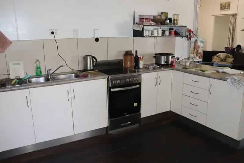 4 BED 2 BATH WITH A SHED