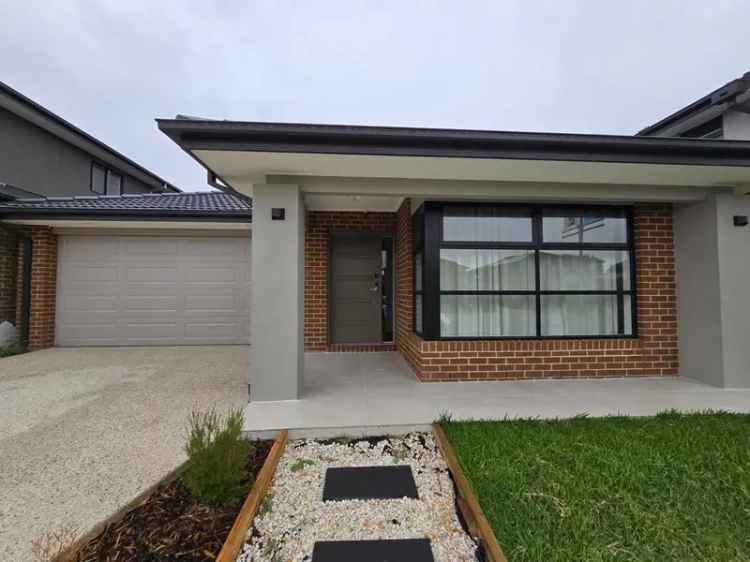 Newly Built Home in Berwick with All the Extras