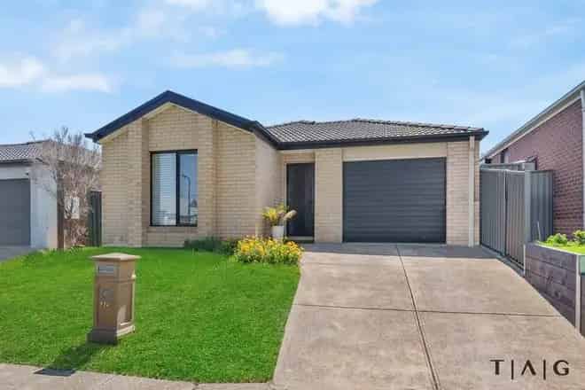 House For Sale , 37, Pioneer Drive, Melbourne, Victoria