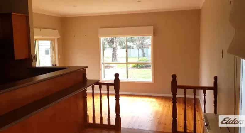 House For Rent , 81, Longfield Street, Stawell, Victoria
