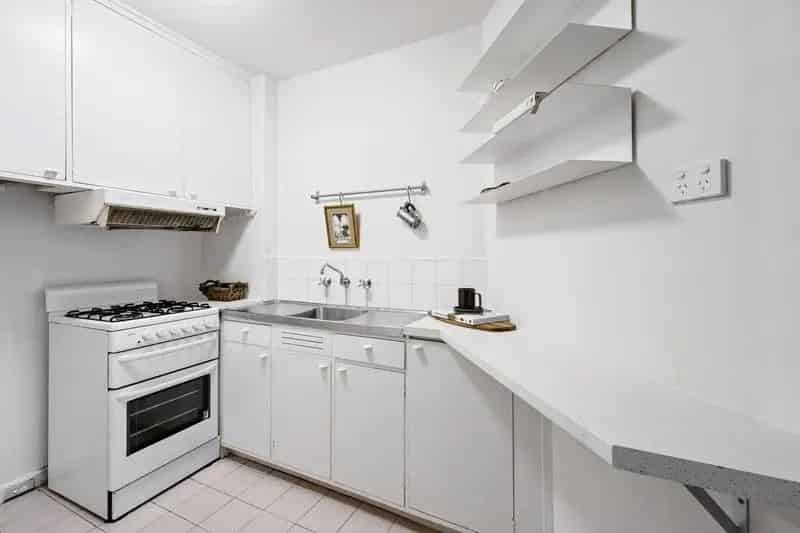 Great first home buy, or bullet proof investment!