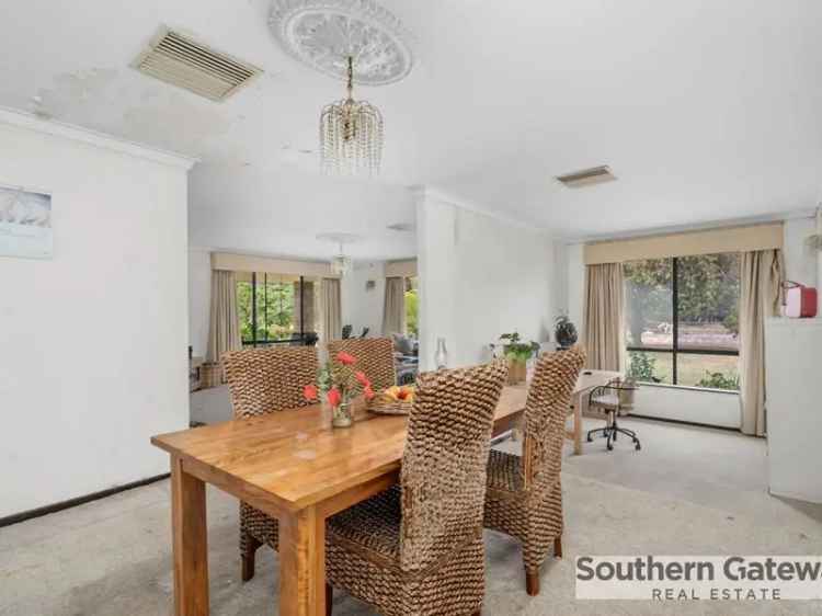 House For Sale in Shire of Serpentine-Jarrahdale, Western Australia