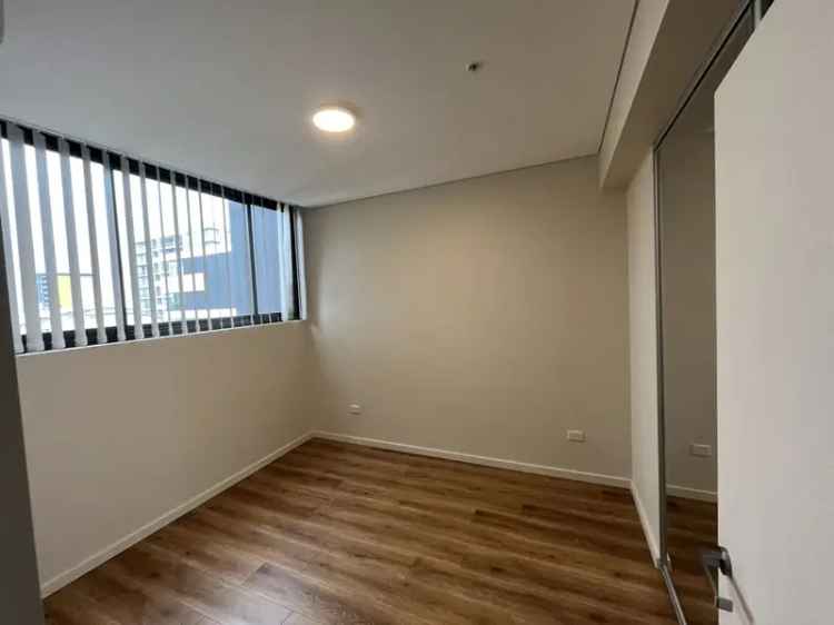 2 Room 193m² Sydney Apartment