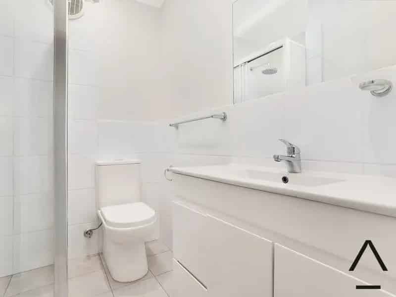 3-Bedroom Terrace - Prime Location