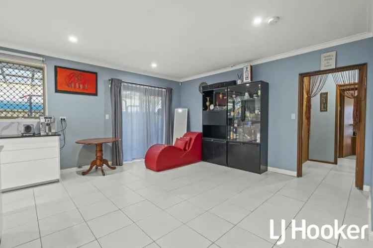 House For Sale in City of Gosnells, Western Australia