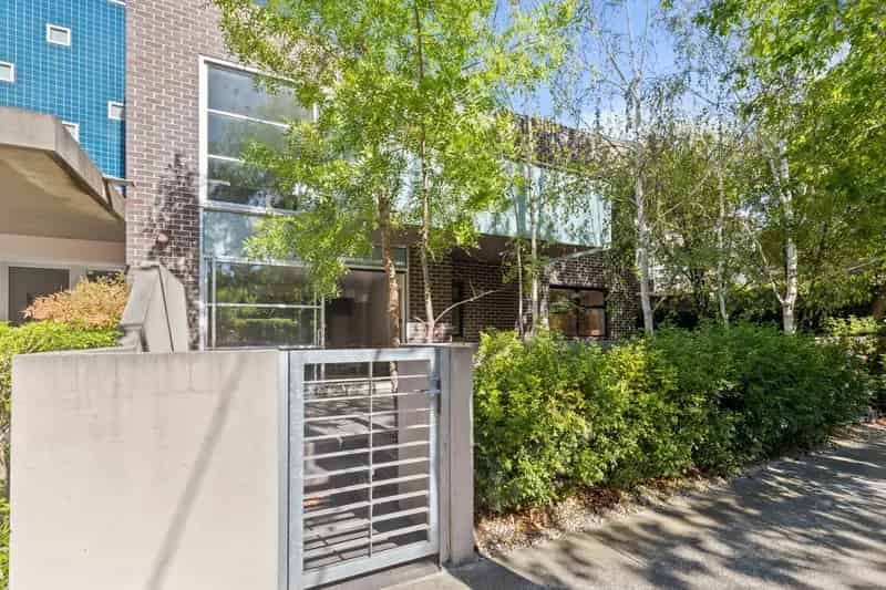Sensational Townhouse Lifestyle in Wonderful Location