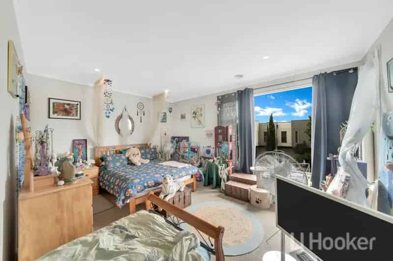 House For Sale , 12, Eaglehawk Drive, Melbourne, Victoria