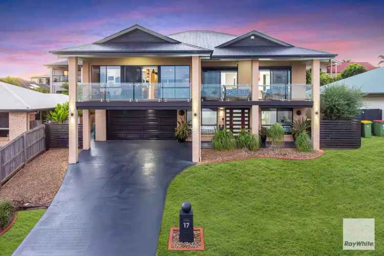 Bay Views & Luxurious Coastal Living at 17 Hayman Street!