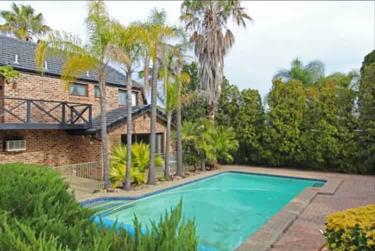 Large home with Pool