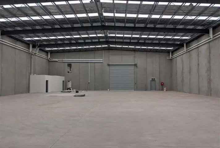 Premium Modern Office Warehouse - 1,240m2 