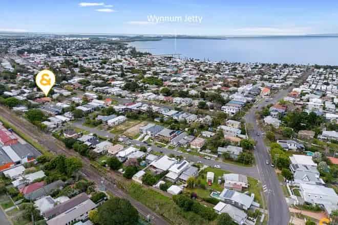 House For Rent , 11, Manin Street, City of Brisbane, Queensland