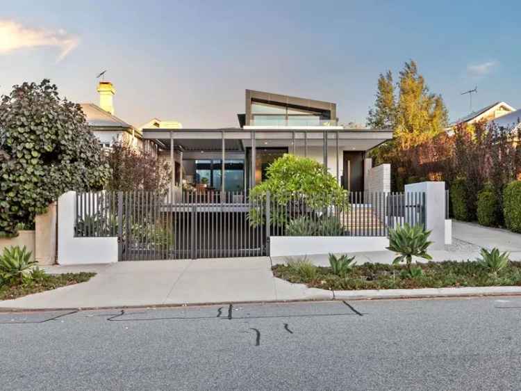 Luxury Fremantle Home 4 Beds 3 Baths Smart Home Solar Power