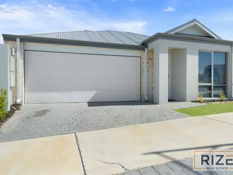 72 Tropicbird Drive Family Home Open Plan Living Modern Kitchen