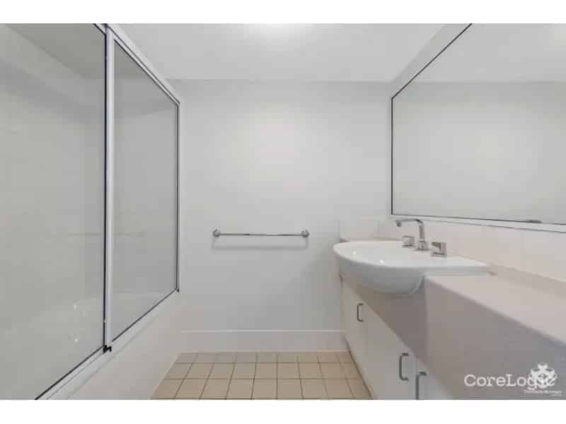 Rare Renovated 3 Bedroom Unit For Rent!