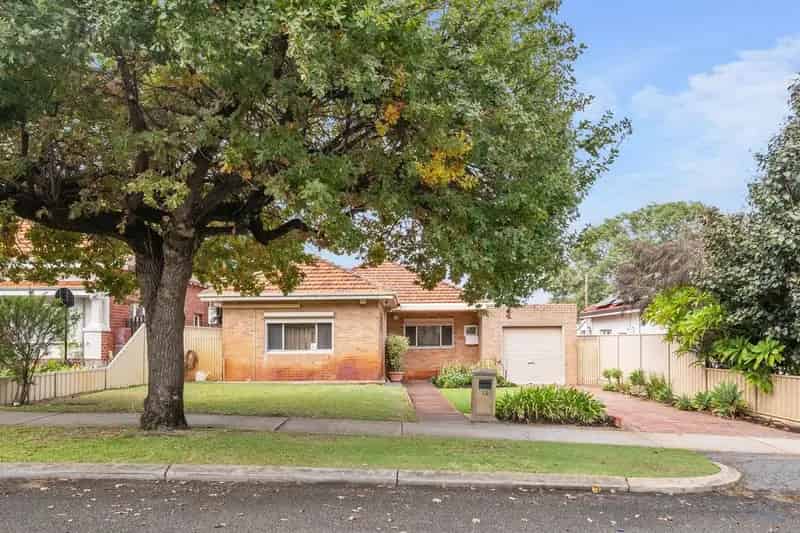 House For Sale - 14 Salisbury Street, St James WA 6102