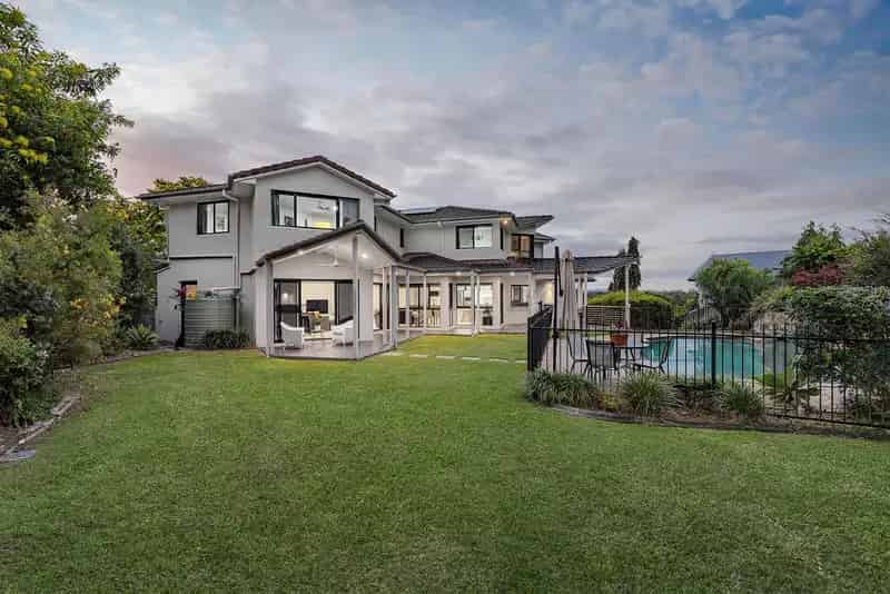 Expansive Family Home on 1329sqm Elevated Block