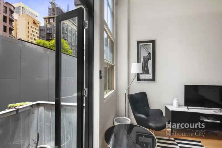 2 Bedroom 234m2 Apartment West Melbourne Near CBD