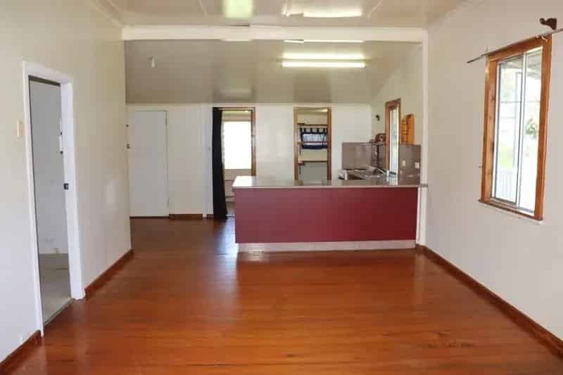 GREAT HOME/INVESTMENT WITH 3 BAY SHED ON A DOUBLE BOCK