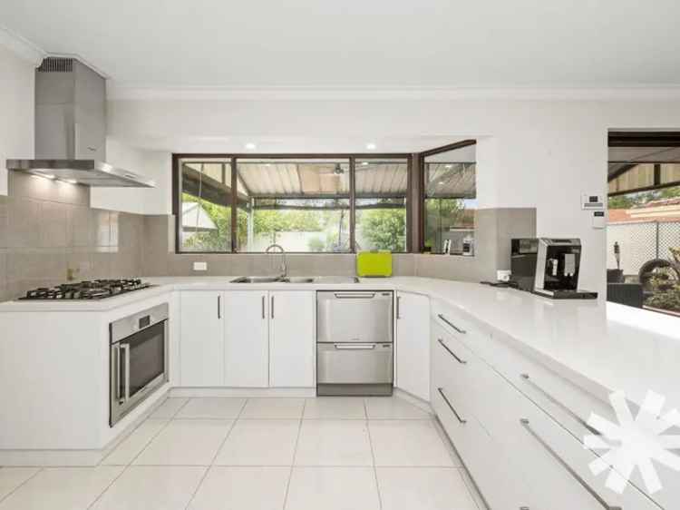 House For Sale in City of Canning, Western Australia